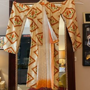 Beautiful, Authentic kimono from Japan!